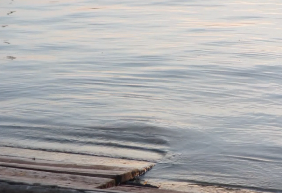 Waves on a slope - Adventures in Oceanography and Teaching