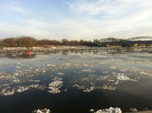 Ice on Elbe river in Hamburg. By Mirjam S. Glessmer